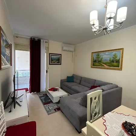 Apartament Arneli Lägenhet